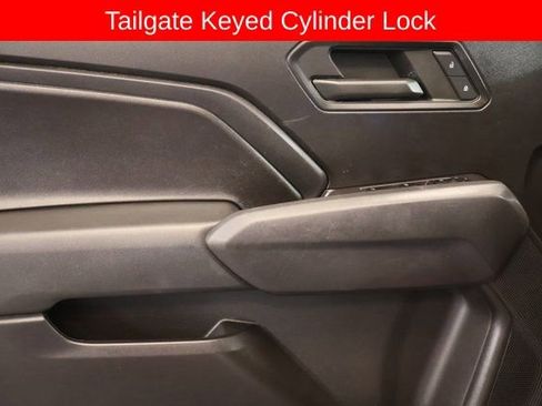 Used 2023 Chevrolet Colorado Trail Boss w/ Technology Package image 18