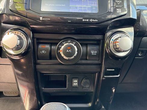 Used 2019 Toyota 4Runner TRD Off-Road Premium AWD/4WD image 15