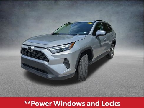 Used 2024 Toyota RAV4 XLE FWD image 12