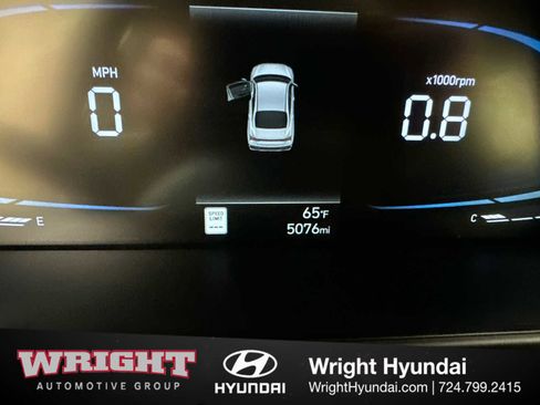 Certified 2025 Hyundai Elantra Sport image 24