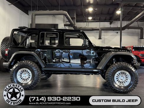 Used 2025 Jeep Wrangler Unlimited Rubicon 4xe w/ Safety Group AWD/4WD image 1