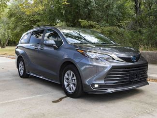 Used 2025 Toyota Sienna XLE FWD video 2