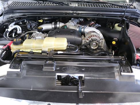 Used 2000 Ford Excursion Limited AWD/4WD image 14