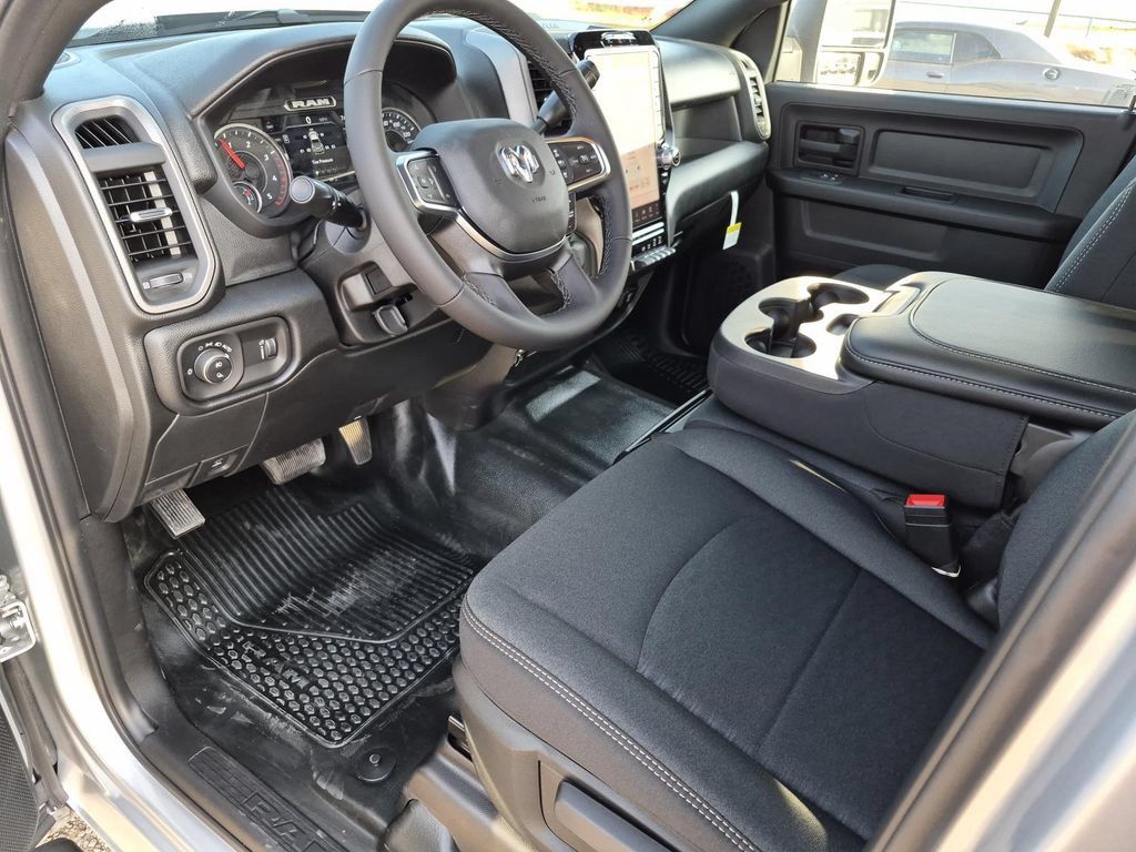 New 2026 RAM 3500 Tradesman AWD/4WD image 11