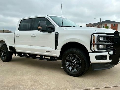 Used 2024 Ford F250 Lariat w/ Lariat Ultimate Package AWD/4WD image 7
