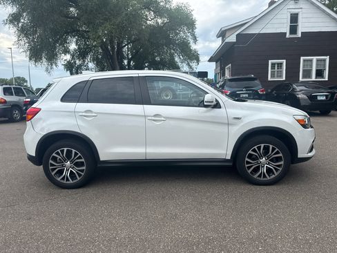 Used 2017 Mitsubishi Outlander Sport ES image 4