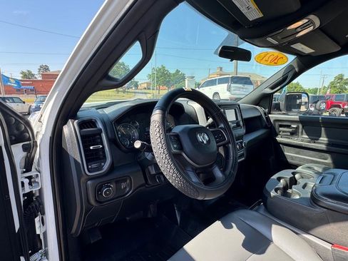 Used 2021 RAM 2500 Tradesman AWD/4WD image 9