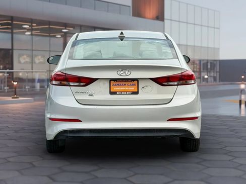 Used 2017 Hyundai Elantra SE FWD image 9