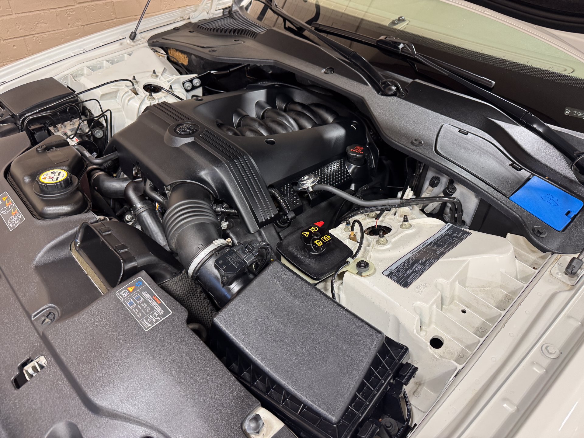 Used 2007 Jaguar XJ8 RWD image 74