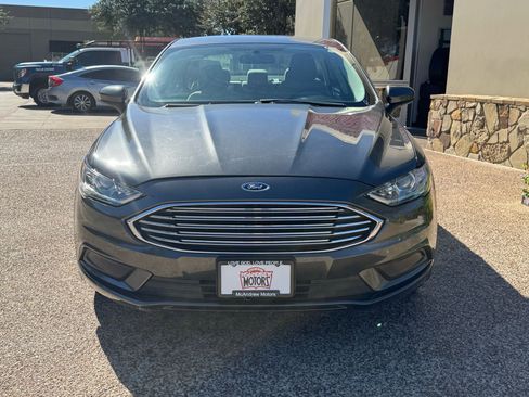 Used 2017 Ford Fusion S image 5