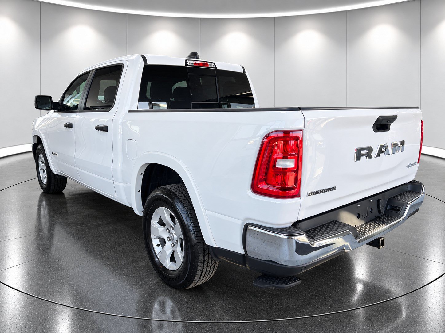 Used 2025 RAM 1500 Big Horn AWD/4WD image 6