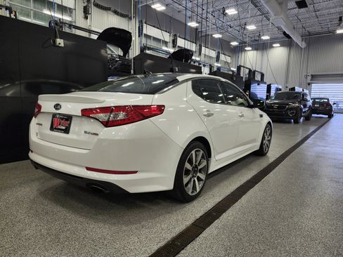 Used 2012 Kia Optima SX w/ Premium Touring Pkg image 3