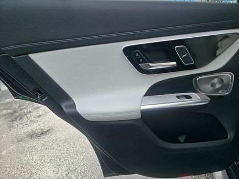 New 2026 Mercedes-Benz GLC 300 4MATIC image 19