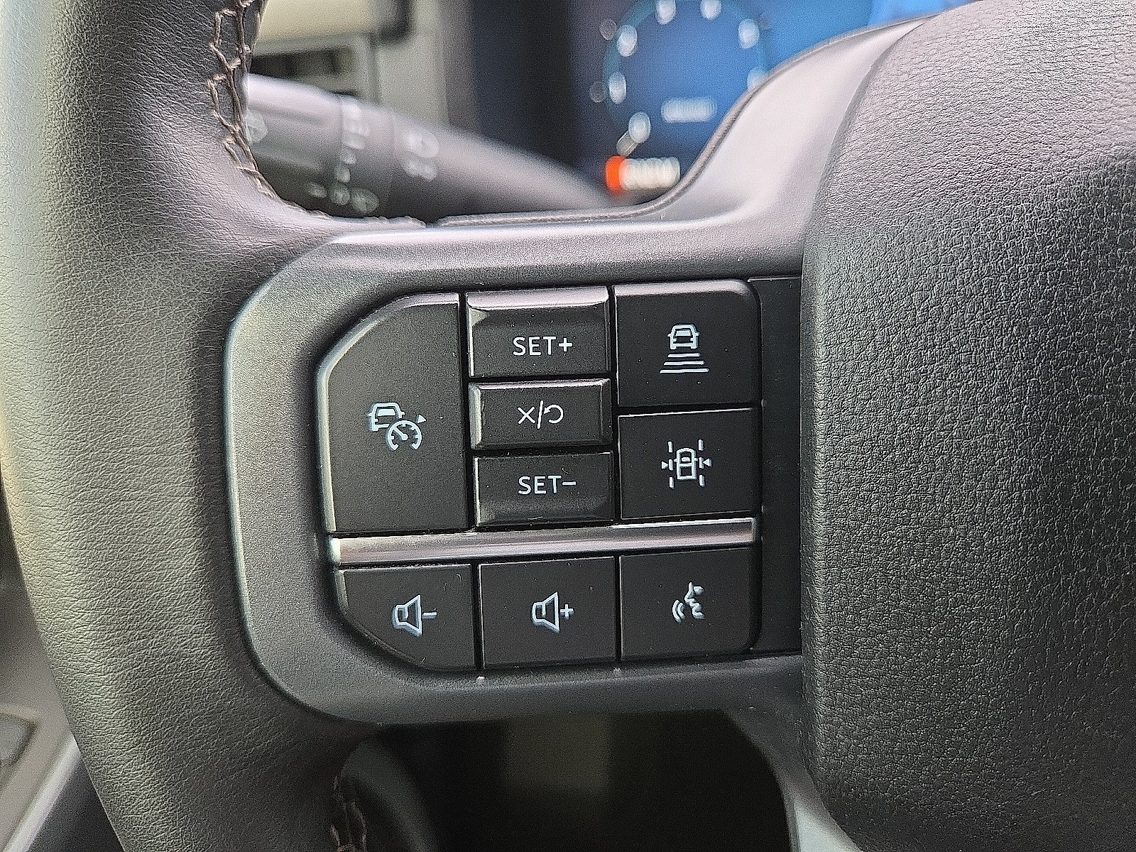 Used 2024 Ford F150 XLT w/ Equipment Group 302A MID AWD/4WD image 19