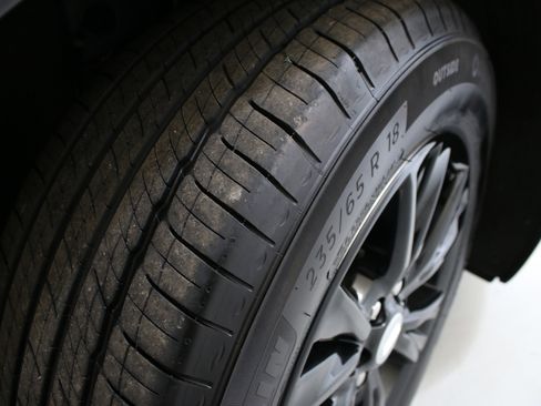 Used 2024 Chevrolet TrailBlazer LS image 47