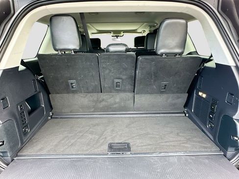 Used 2025 Ford Expedition Platinum image 28