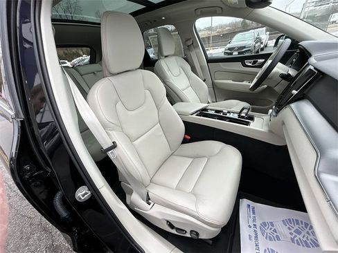 New 2025 Volvo XC60 T8 Core w/ Protection Package Premier image 15