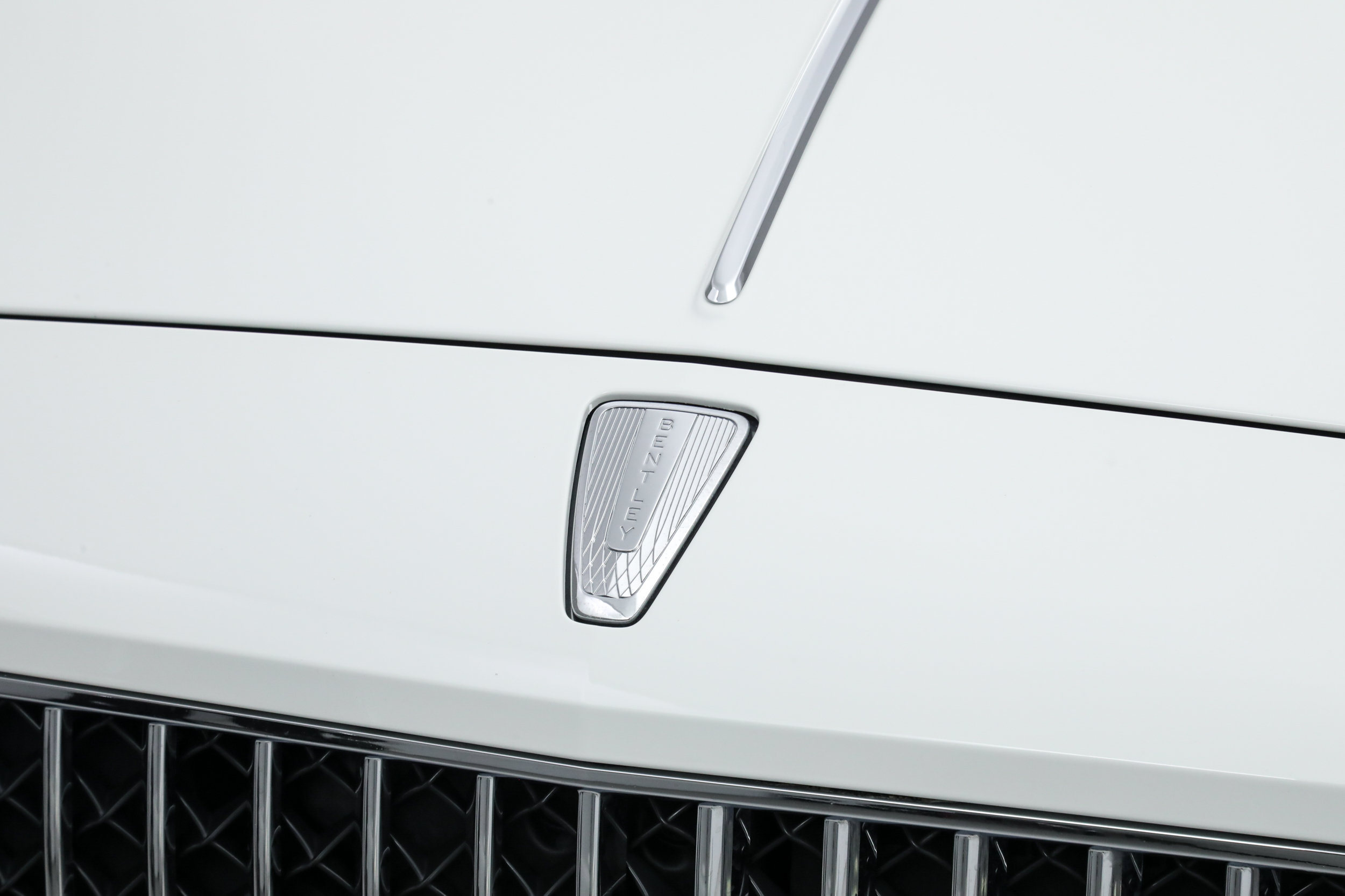 Used 2022 Bentley Flying Spur Plug-In Hybrid AWD/4WD image 10