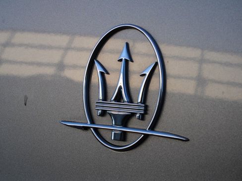 Used 2017 Maserati Levante S image 12