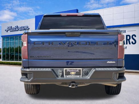 Used 2021 Chevrolet Silverado 1500 LT AWD/4WD image 8