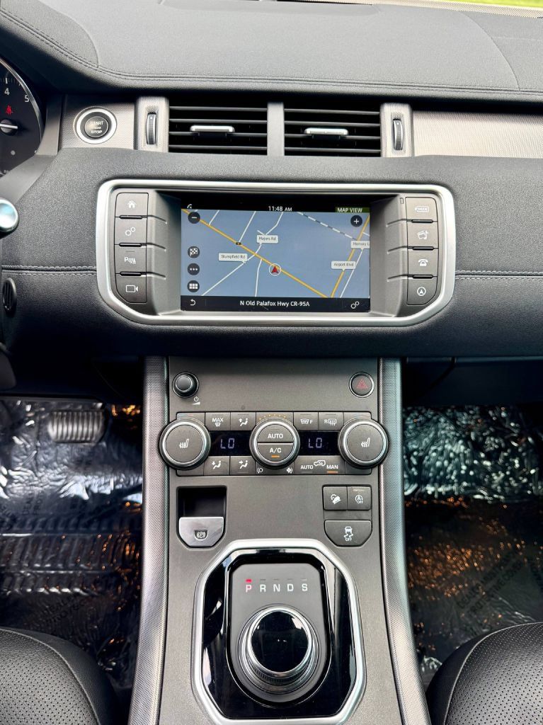 Used 2019 Land Rover Range Rover Evoque SE AWD/4WD image 15
