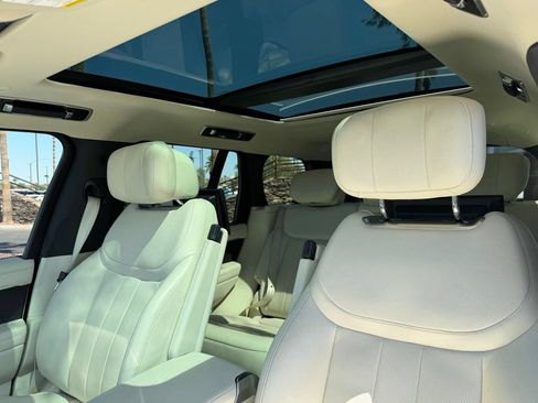 Used 2024 Land Rover Range Rover Autobiography AWD/4WD image 7