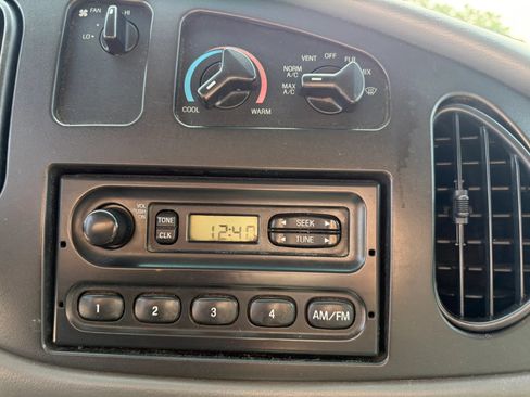Used 2007 Ford E-450 and Econoline 450 RWD image 16