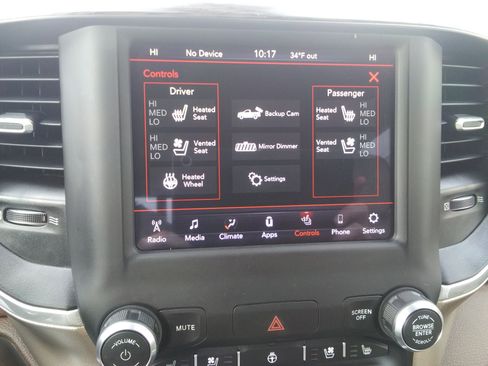 Used 2020 RAM 1500 Laramie AWD/4WD image 30