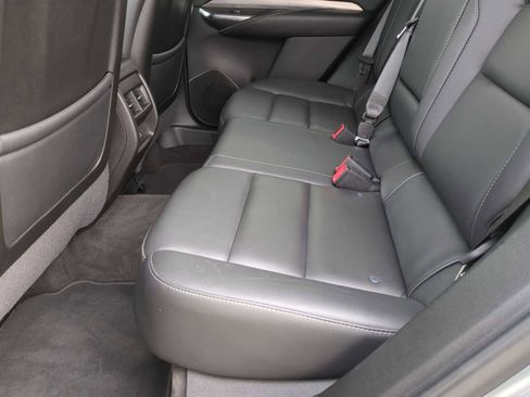 Used 2025 Cadillac XT4 Premium Luxury image 25