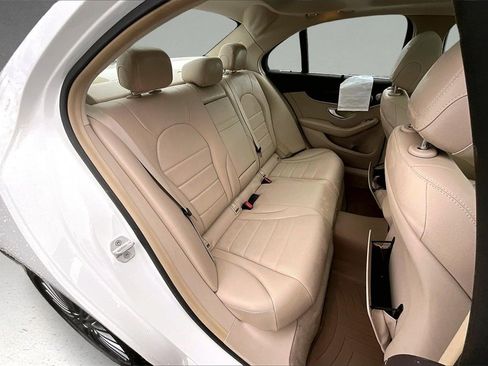 Used 2015 Mercedes-Benz C 300 4MATIC Sedan image 25
