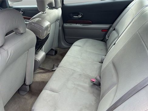 Used 2004 Buick Le Sabre Custom image 11