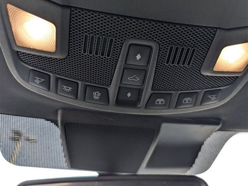 Used 2019 Ford F150 Platinum w/ Equipment Group 701A Luxury image 16