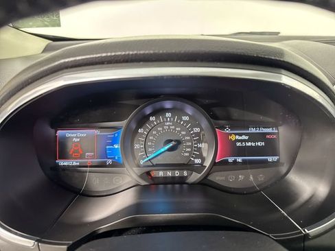 Used 2020 Ford Edge Titanium w/ Equipment Group 301A AWD/4WD image 16