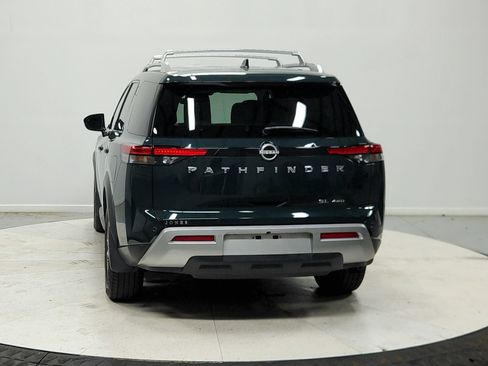 Used 2025 Nissan Pathfinder SL AWD/4WD image 7