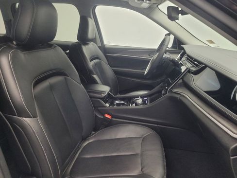 Used 2022 Jeep Grand Cherokee Limited 4xe image 21