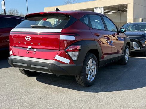 New 2026 Hyundai Kona SE FWD image 3