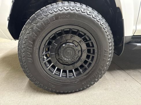 Used 2021 Toyota 4Runner TRD Off-Road image 25