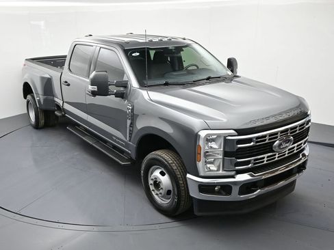 Used 2025 Ford F350 XLT image 17