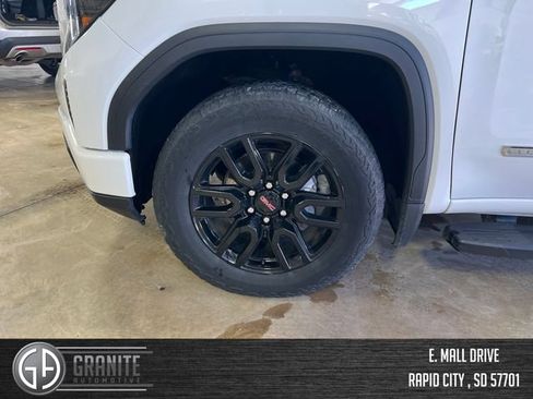 Used 2024 GMC Sierra 1500 Elevation w/ X31 Off-Road Package AWD/4WD image 28