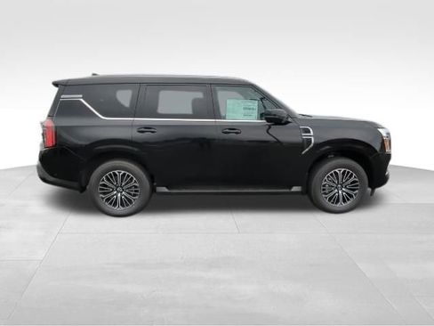 New 2025 Nissan Armada SL image 10