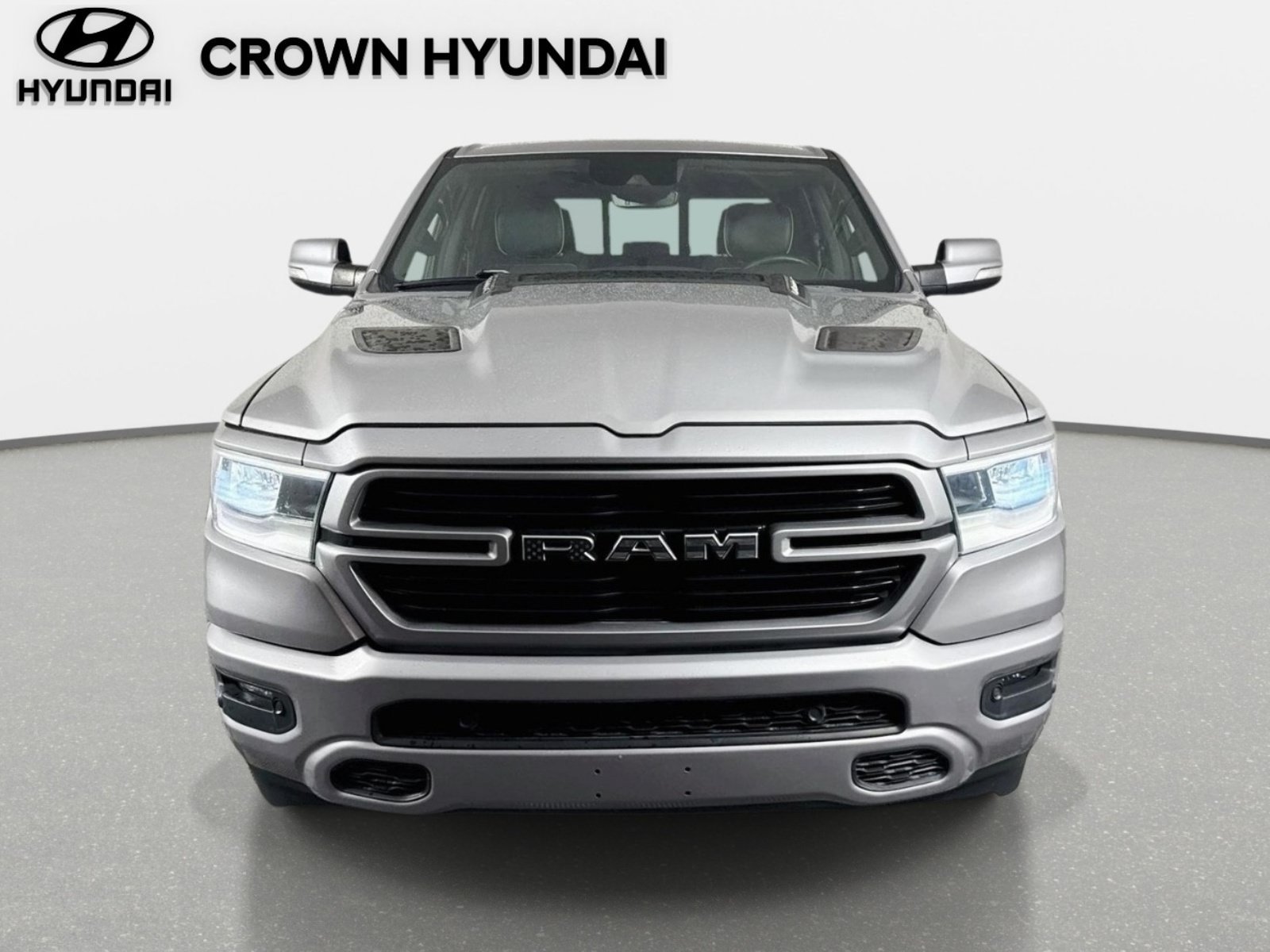 Used 2021 RAM 1500 Laramie AWD/4WD image 2
