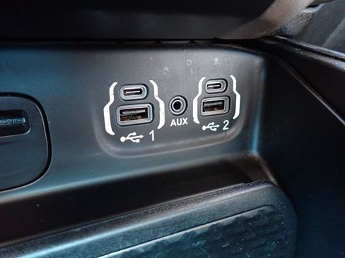 Used 2019 RAM 2500 Laramie AWD/4WD image 21