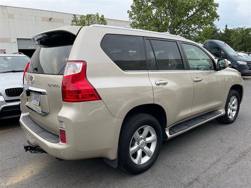 Used 2011 Lexus GX 460 image 21