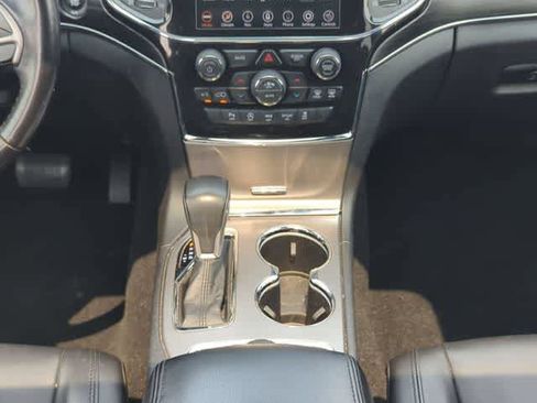 Certified 2021 Jeep Grand Cherokee Limited w/ Premium Lighting Group AWD/4WD image 29