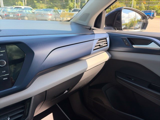Certified 2023 Volkswagen Taos SE w/ Panoramic Sunroof Package AWD/4WD image 26