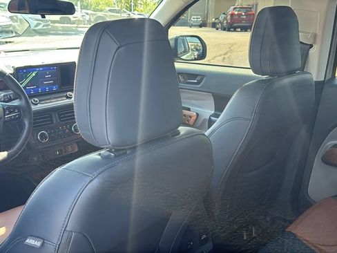 Used 2023 Ford Maverick Lariat w/ Lariat Luxury Package AWD/4WD image 28