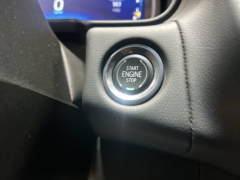 Used 2023 Chevrolet Suburban Premier RWD image 18