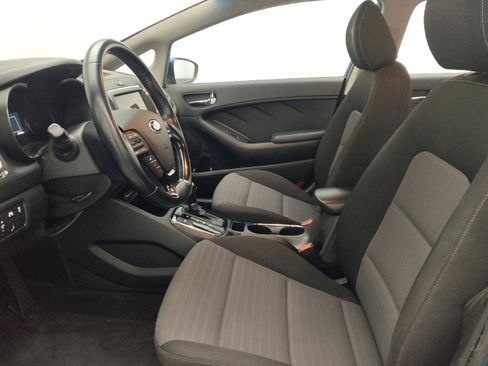 Used 2017 Kia Forte S w/ S Technology Package FWD image 17