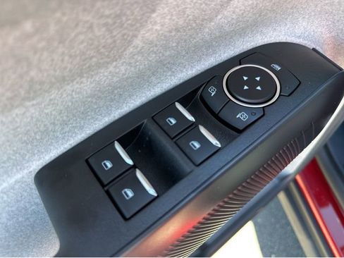 New 2026 Ford Maverick XLT w/ XLT Luxury Package image 31