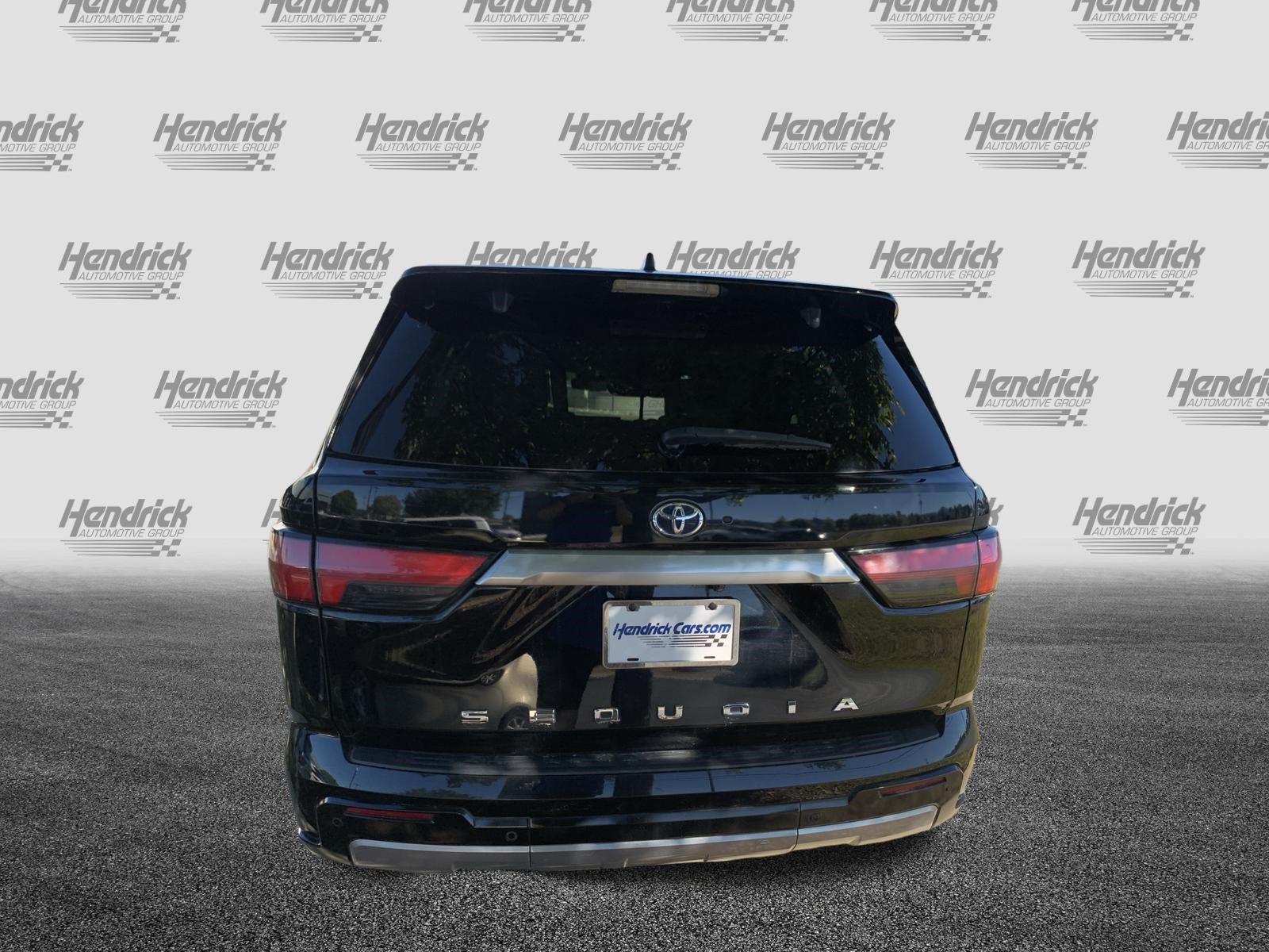 Used 2024 Toyota Sequoia Capstone AWD/4WD image 9